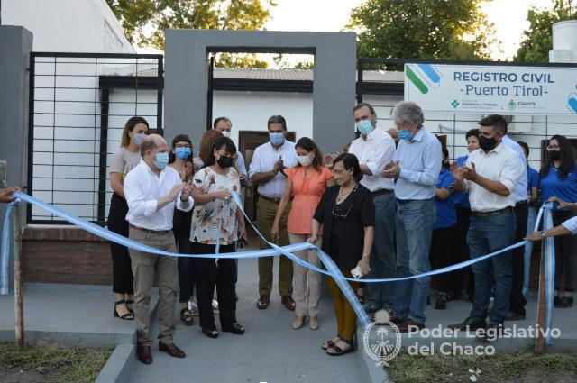 Sager acompa la inauguraci n de la ampliaci n del Registro Civil