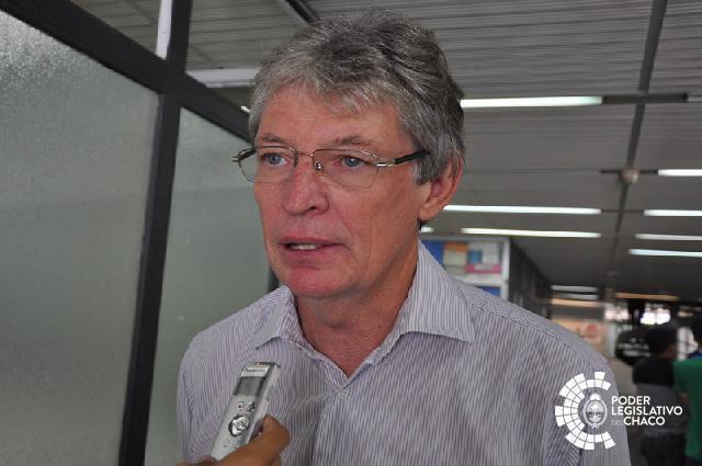 Legisladores  y especialistas  dialogaron sobre la legislación vigente en materia de energía renovables