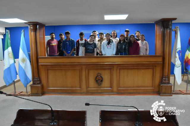 Alumnos del Paraje El Colchón realizaron una visita guiada por el Poder Legislativo