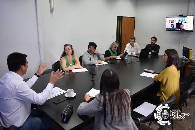 Legisladores recibieron al colectivo Somos Monte Chaco por el Ordenamiento Territorial de Bosques Nativos